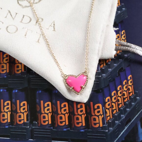 Kendra Scott Ari Heart Necklace Neon Pink Gold - Picture 2 of 2